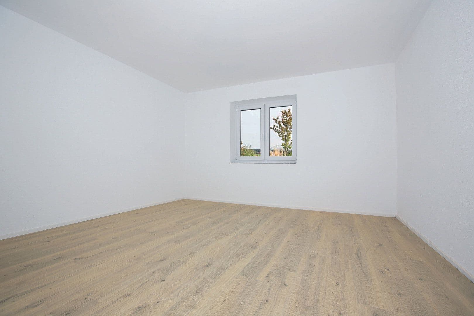 4 bedroom flat to rent, 94 m², Sulzburgstraße 40, Lenningen, Baden-Württemberg 4 bedroom flat to rent, 94 m², Sulzburgstraße 40, Lenningen, Baden-Württemberg