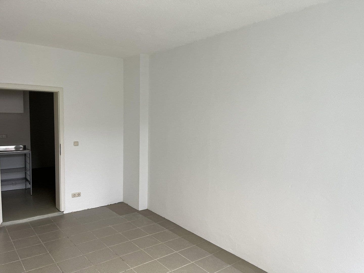 office to rent, 63 m², Fackenburger Allee 44, Lübeck, Schleswig-Holstein office to rent, 63 m², Fackenburger Allee 44, Lübeck, Schleswig-Holstein