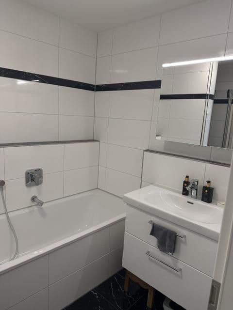 1 bedroom with open-plan kitchen flat to rent, 67 m², Am Langwieder Bach 21 b, München, Bavaria 1 bedroom with open-plan kitchen flat to rent, 67 m², Am Langwieder Bach 21 b, München, Bavaria