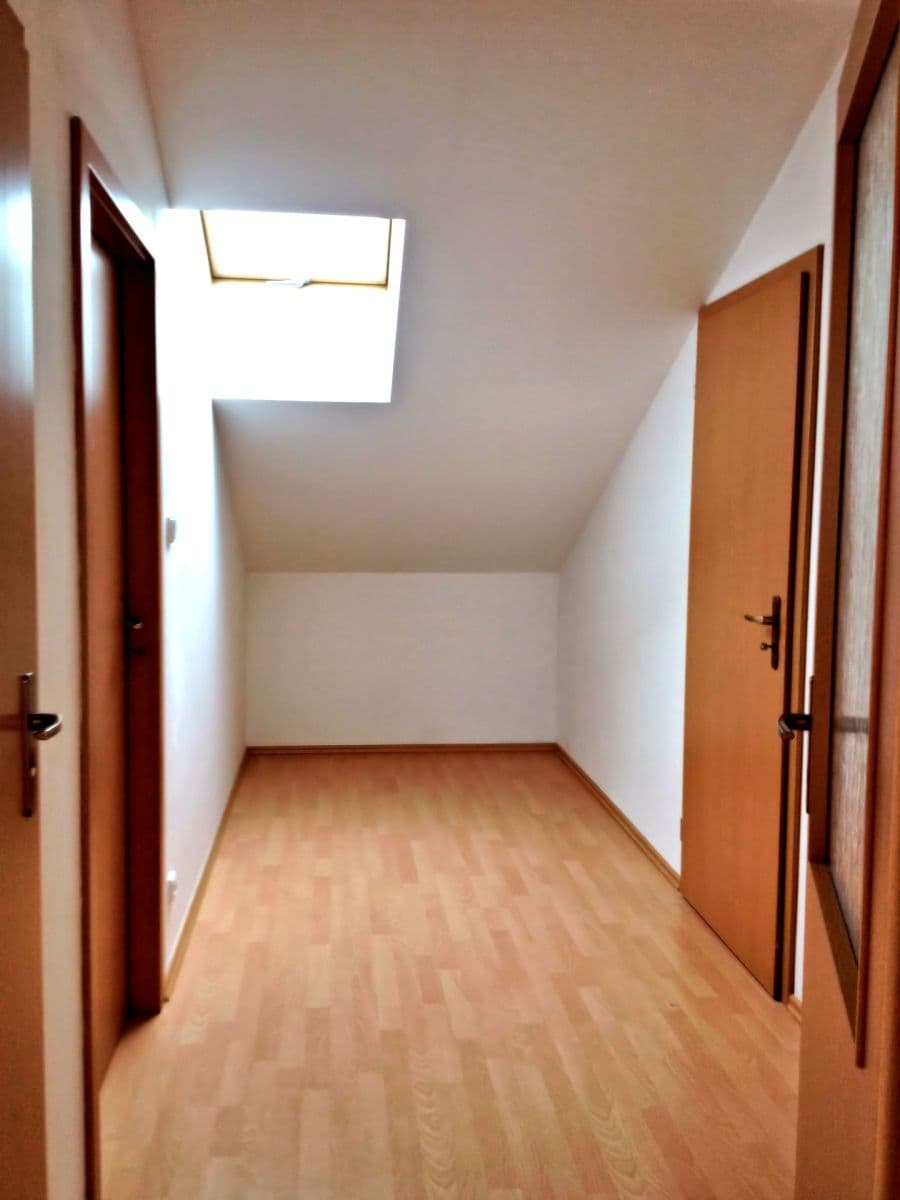1 bedroom with open-plan kitchen flat to rent, 77 m², Mladých Běchovic, Prague, Prague 1 bedroom with open-plan kitchen flat to rent, 77 m², Mladých Běchovic, Prague, Prague