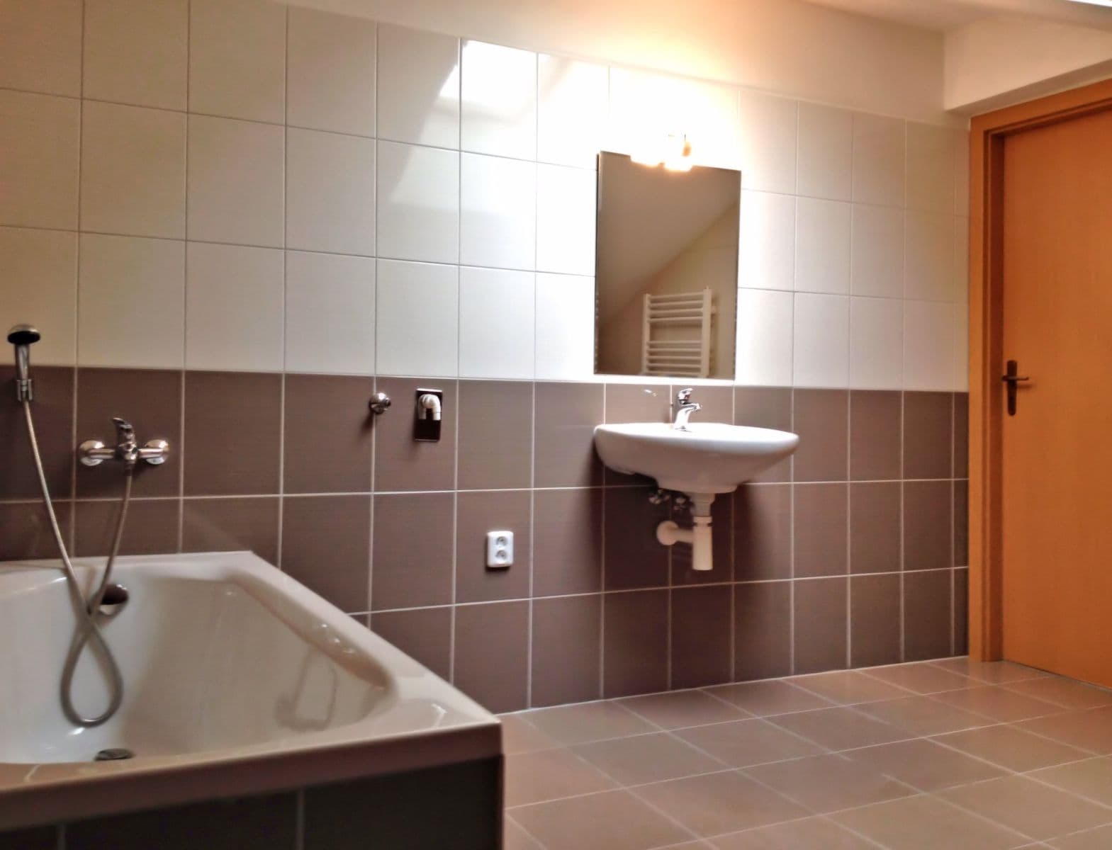 1 bedroom with open-plan kitchen flat to rent, 77 m², Mladých Běchovic, Prague, Prague 1 bedroom with open-plan kitchen flat to rent, 77 m², Mladých Běchovic, Prague, Prague