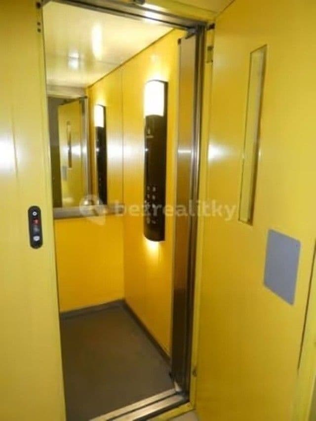 3 bedroom flat to rent, 75 m², Lešenská, Prague, Prague 3 bedroom flat to rent, 75 m², Lešenská, Prague, Prague