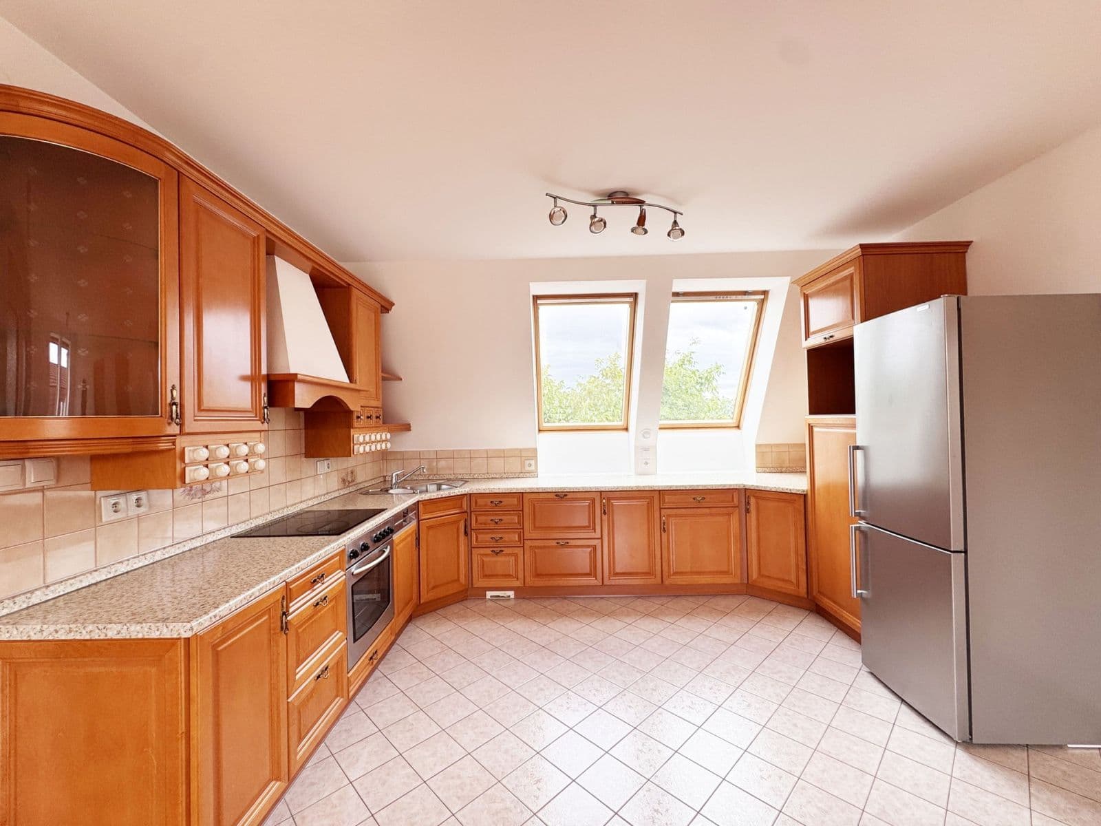 2 bedroom with open-plan kitchen flat to rent, 80 m², Libušská, Prague, Prague 2 bedroom with open-plan kitchen flat to rent, 80 m², Libušská, Prague, Prague