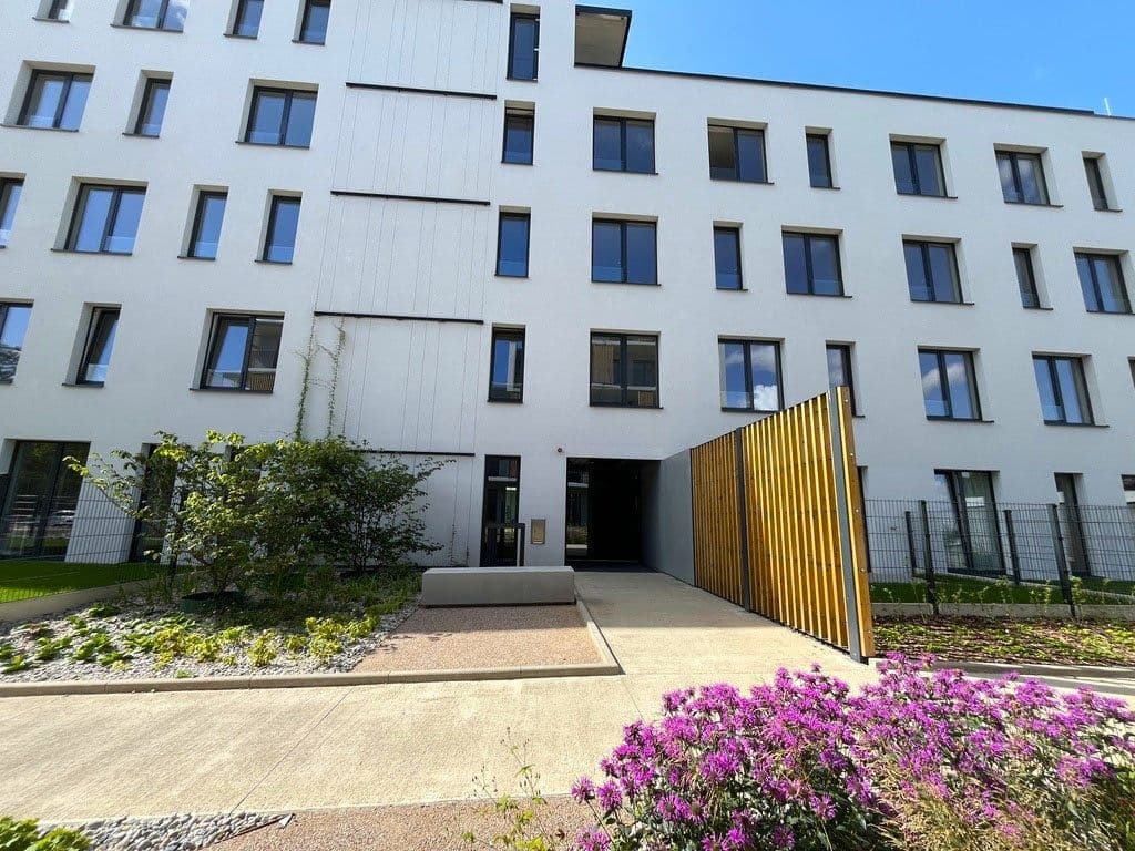 1 bedroom with open-plan kitchen flat to rent, 54 m², U Engerthu, Kladno, Středočeský Region 1 bedroom with open-plan kitchen flat to rent, 54 m², U Engerthu, Kladno, Středočeský Region