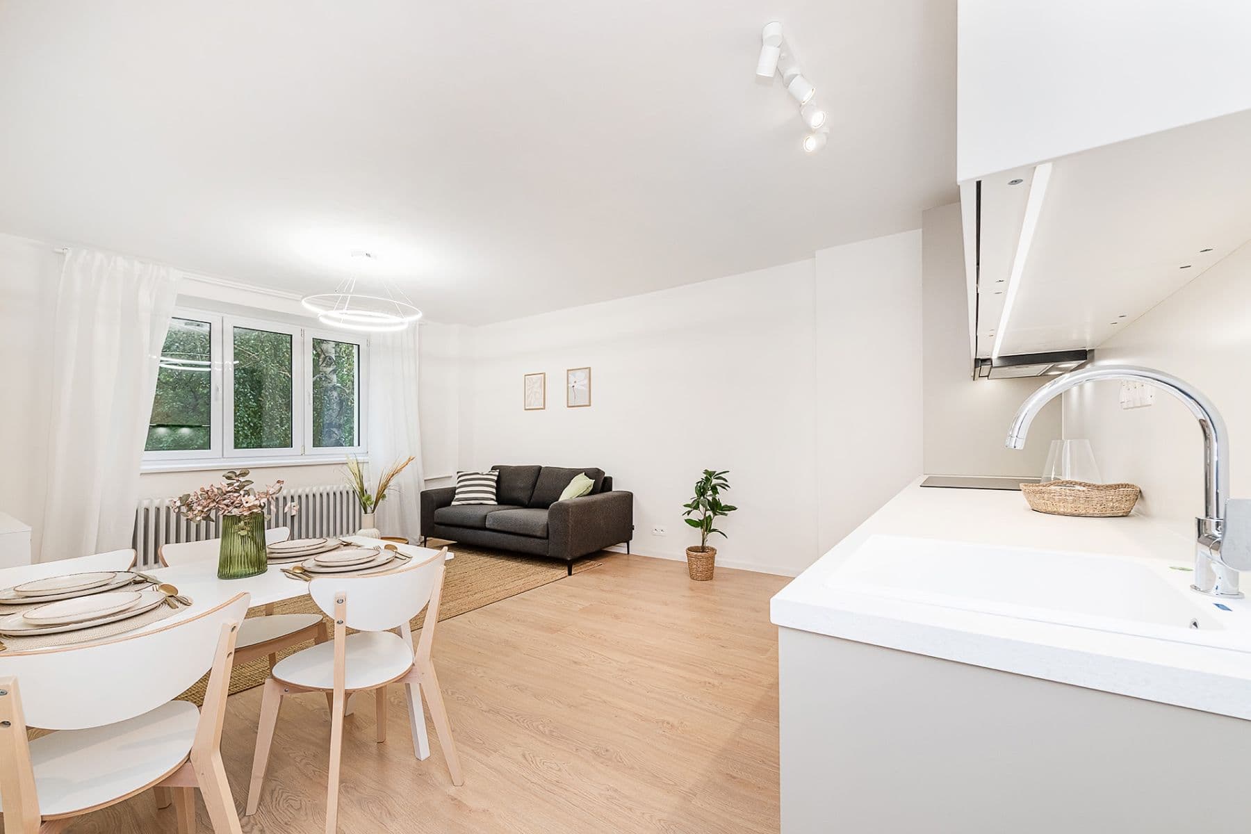 2 bedroom with open-plan kitchen flat for sale, 75 m², Hradeckých, Prague, Prague 2 bedroom with open-plan kitchen flat for sale, 75 m², Hradeckých, Prague, Prague