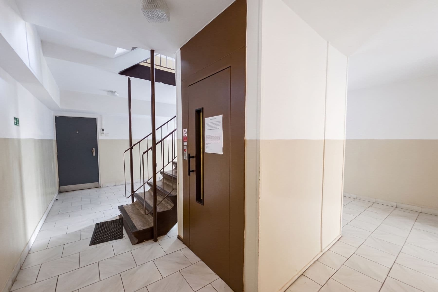 2 bedroom with open-plan kitchen flat for sale, 75 m², Hradeckých, Prague, Prague 2 bedroom with open-plan kitchen flat for sale, 75 m², Hradeckých, Prague, Prague