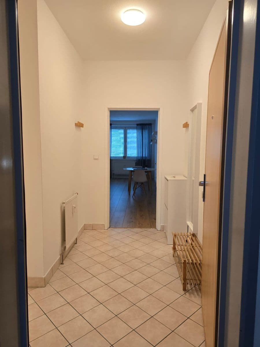 Small studio flat to rent, 43 m², Papraďová, Ružinov, Bratislavský Region Small studio flat to rent, 43 m², Papraďová, Ružinov, Bratislavský Region