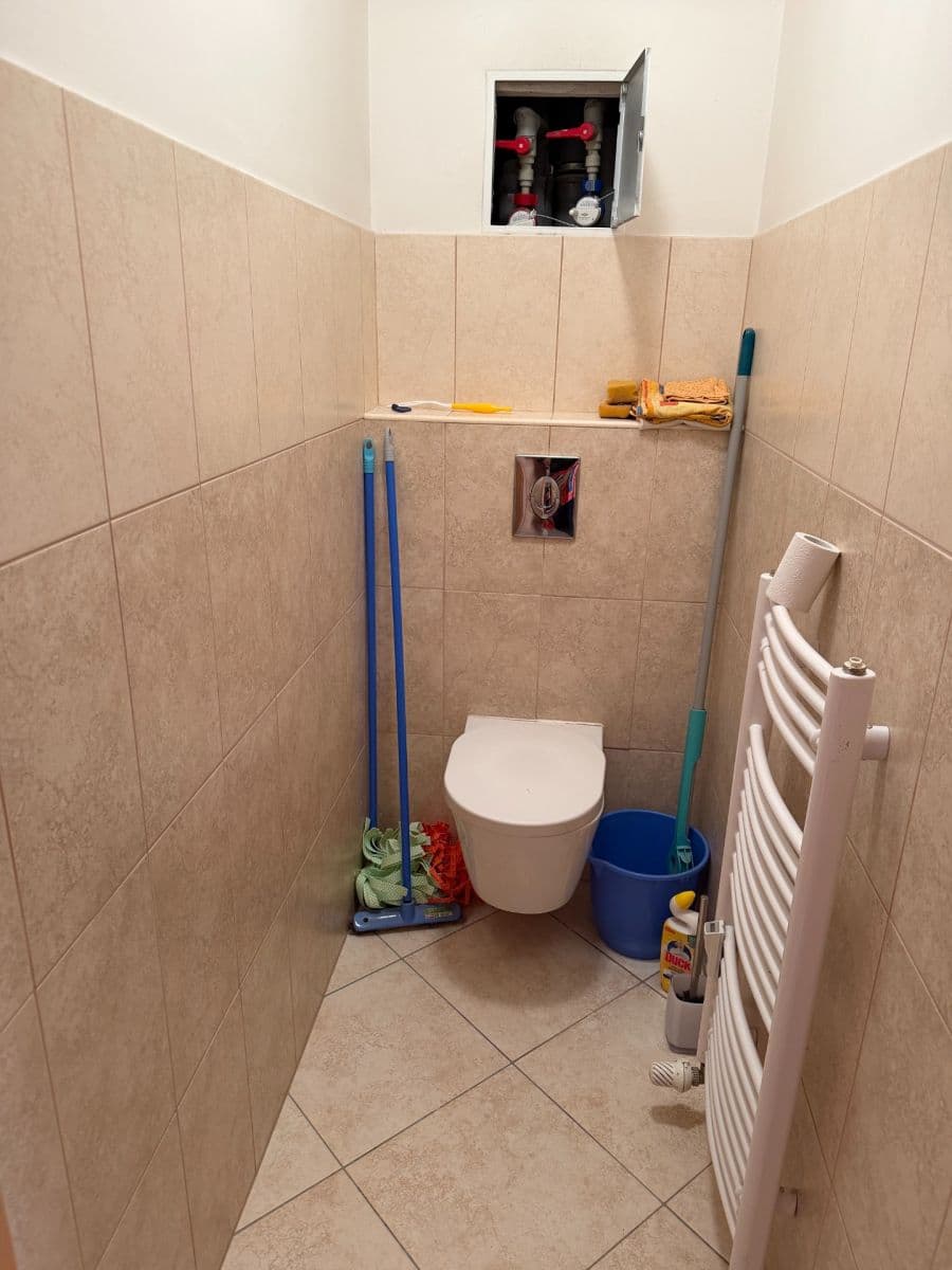 1 bedroom with open-plan kitchen flat to rent, 51 m², Na Neklance, Prague, Prague 1 bedroom with open-plan kitchen flat to rent, 51 m², Na Neklance, Prague, Prague