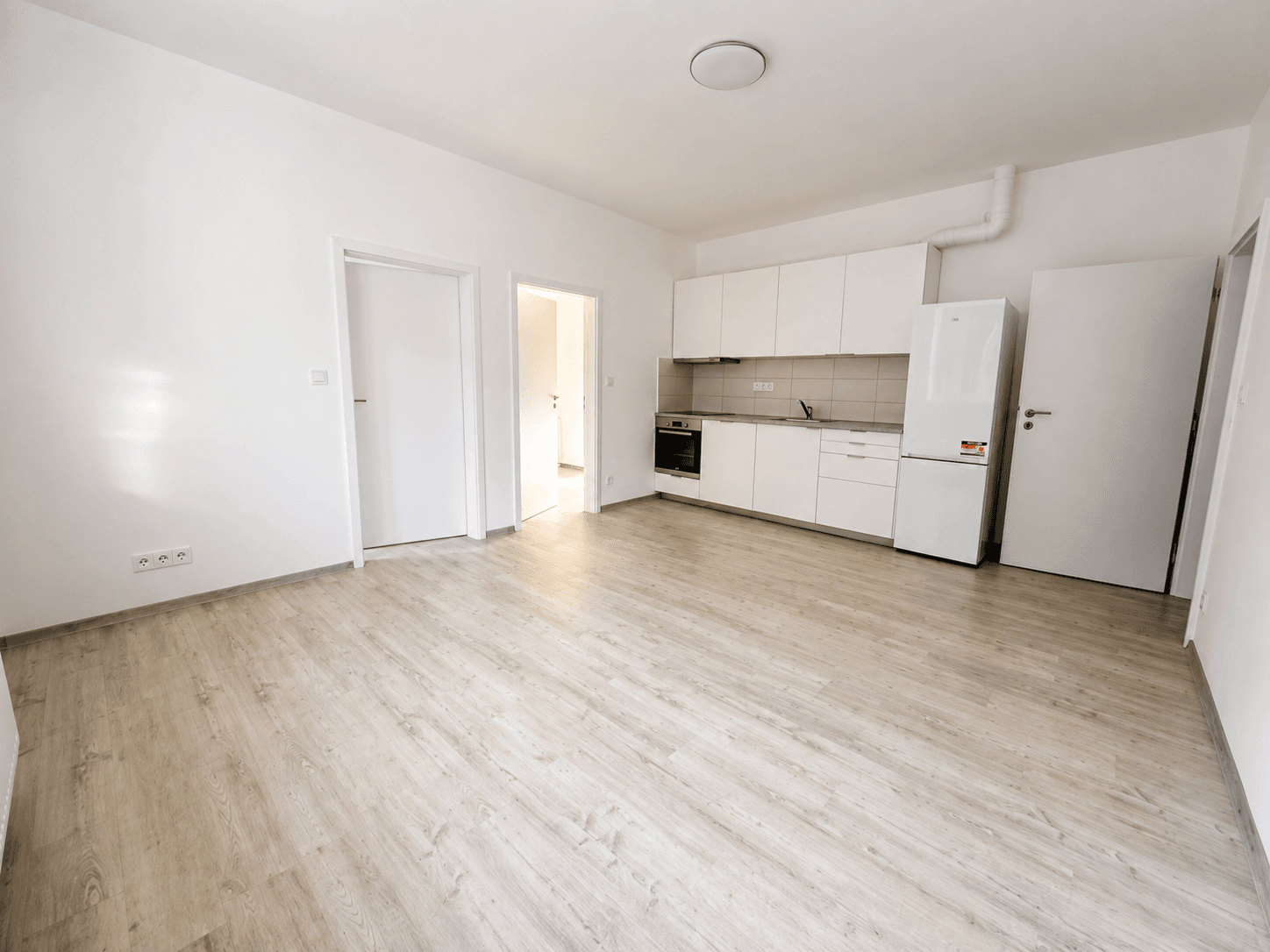 3 bedroom with open-plan kitchen flat to rent, 62 m², Žižkova, Nový Knín, Středočeský Region 3 bedroom with open-plan kitchen flat to rent, 62 m², Žižkova, Nový Knín, Středočeský Region