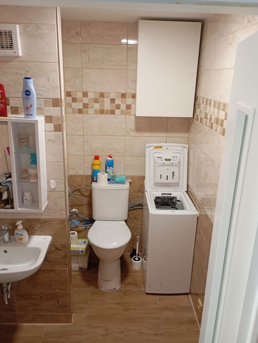 1 bedroom flat to rent, 34 m², Sídliště Míru, Podbořany, Ústecký Region 1 bedroom flat to rent, 34 m², Sídliště Míru, Podbořany, Ústecký Region