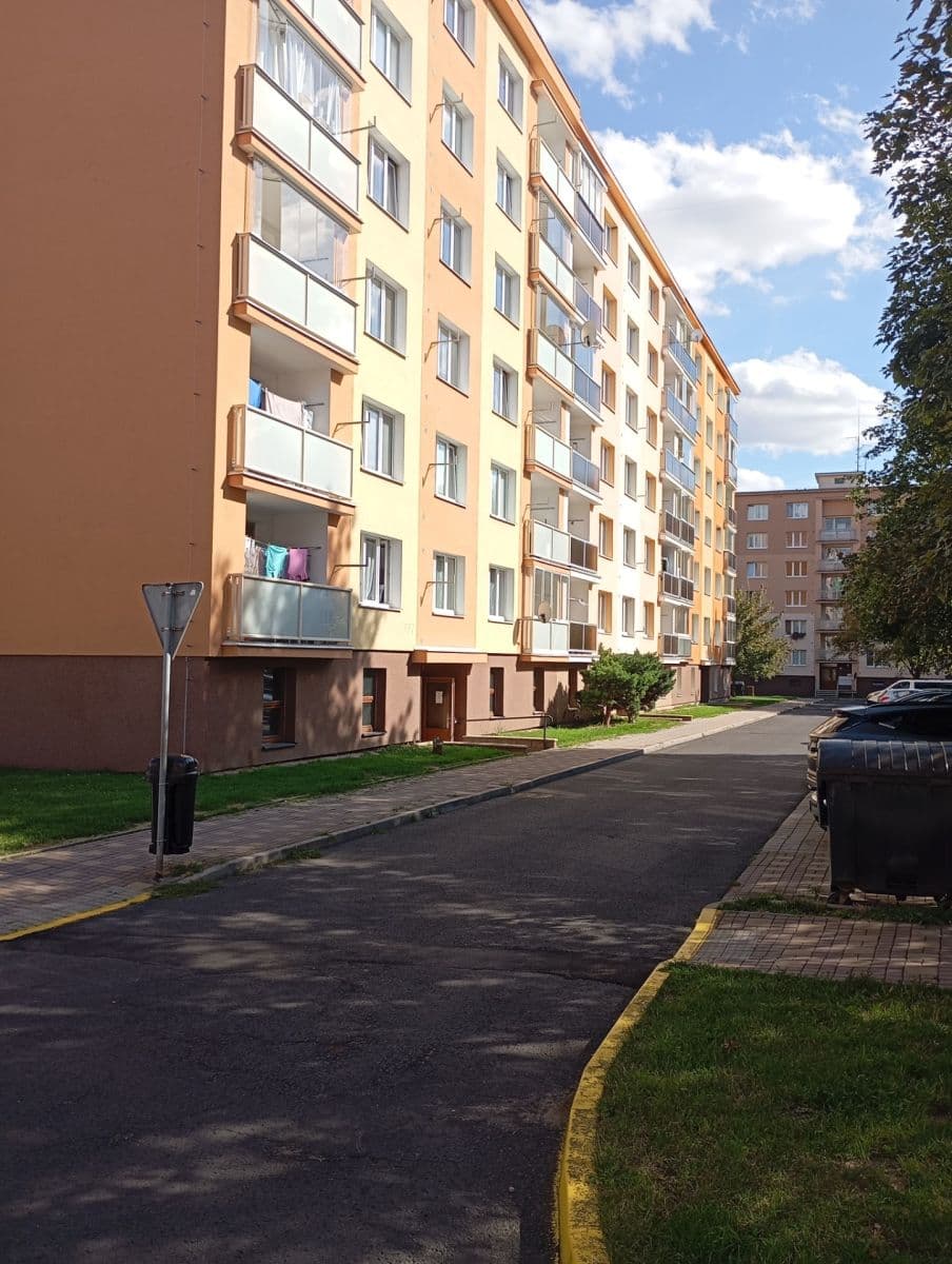1 bedroom flat to rent, 34 m², Sídliště Míru, Podbořany, Ústecký Region 1 bedroom flat to rent, 34 m², Sídliště Míru, Podbořany, Ústecký Region