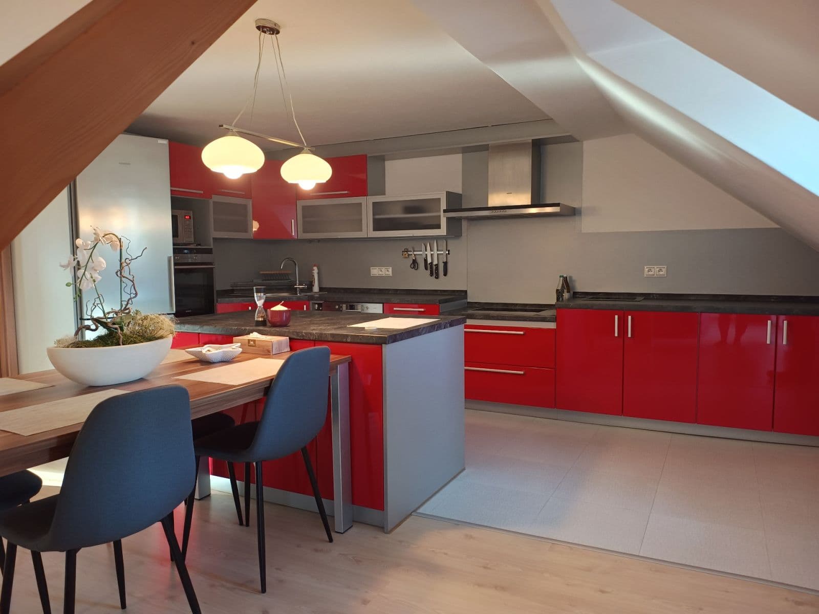 2 bedroom with open-plan kitchen flat to rent, 100 m², 8. března, Liberec, Liberecký Region 2 bedroom with open-plan kitchen flat to rent, 100 m², 8. března, Liberec, Liberecký Region