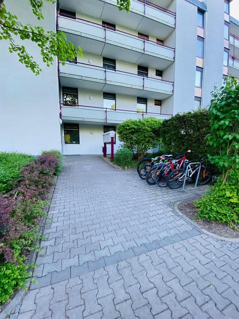 3 bedroom flat to rent, 89 m², Johanneskirchner Straße 138, München, Bavaria 3 bedroom flat to rent, 89 m², Johanneskirchner Straße 138, München, Bavaria