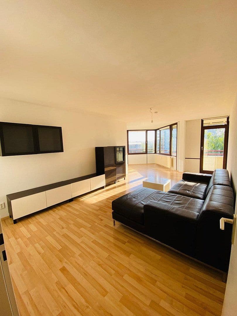 3 bedroom flat to rent, 89 m², Johanneskirchner Straße 138, München, Bavaria 3 bedroom flat to rent, 89 m², Johanneskirchner Straße 138, München, Bavaria