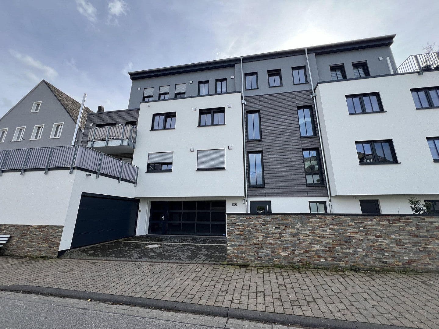 2 bedroom flat to rent, 70 m², Mertesdorf, Rhineland-Palatinate 2 bedroom flat to rent, 70 m², Mertesdorf, Rhineland-Palatinate