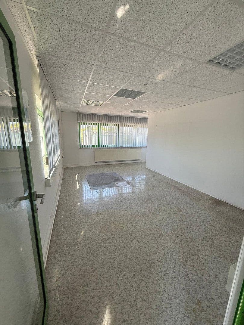 office to rent, 400 m², Hohendorfer Marke 1, Merseburg, Saxony-Anhalt office to rent, 400 m², Hohendorfer Marke 1, Merseburg, Saxony-Anhalt