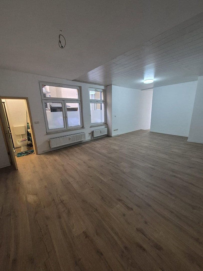 1 bedroom with open-plan kitchen flat to rent, 73 m², Darrplatz 13, Apolda, Thuringia 1 bedroom with open-plan kitchen flat to rent, 73 m², Darrplatz 13, Apolda, Thuringia