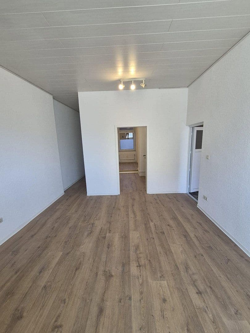 1 bedroom with open-plan kitchen flat to rent, 73 m², Darrplatz 13, Apolda, Thuringia 1 bedroom with open-plan kitchen flat to rent, 73 m², Darrplatz 13, Apolda, Thuringia