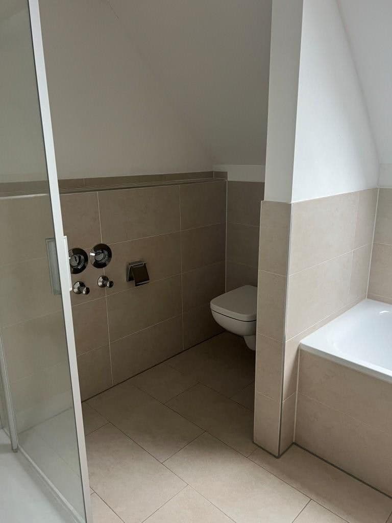 2 bedroom with open-plan kitchen flat to rent, 104 m², Finsterwalder Str. 25, Rosenheim, Bavaria 2 bedroom with open-plan kitchen flat to rent, 104 m², Finsterwalder Str. 25, Rosenheim, Bavaria