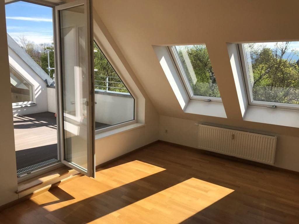 2 bedroom with open-plan kitchen flat to rent, 104 m², Finsterwalder Str. 25, Rosenheim, Bavaria 2 bedroom with open-plan kitchen flat to rent, 104 m², Finsterwalder Str. 25, Rosenheim, Bavaria