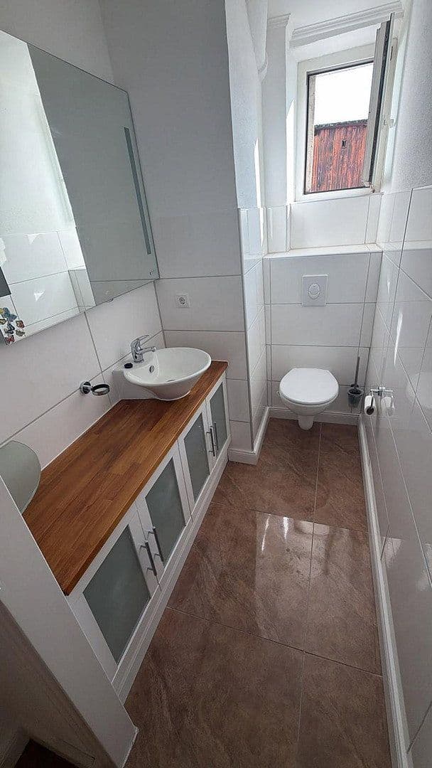 2 bedroom with open-plan kitchen flat to rent, 100 m², Geigerstraße 9, Pforzheim, Baden-Württemberg 2 bedroom with open-plan kitchen flat to rent, 100 m², Geigerstraße 9, Pforzheim, Baden-Württemberg
