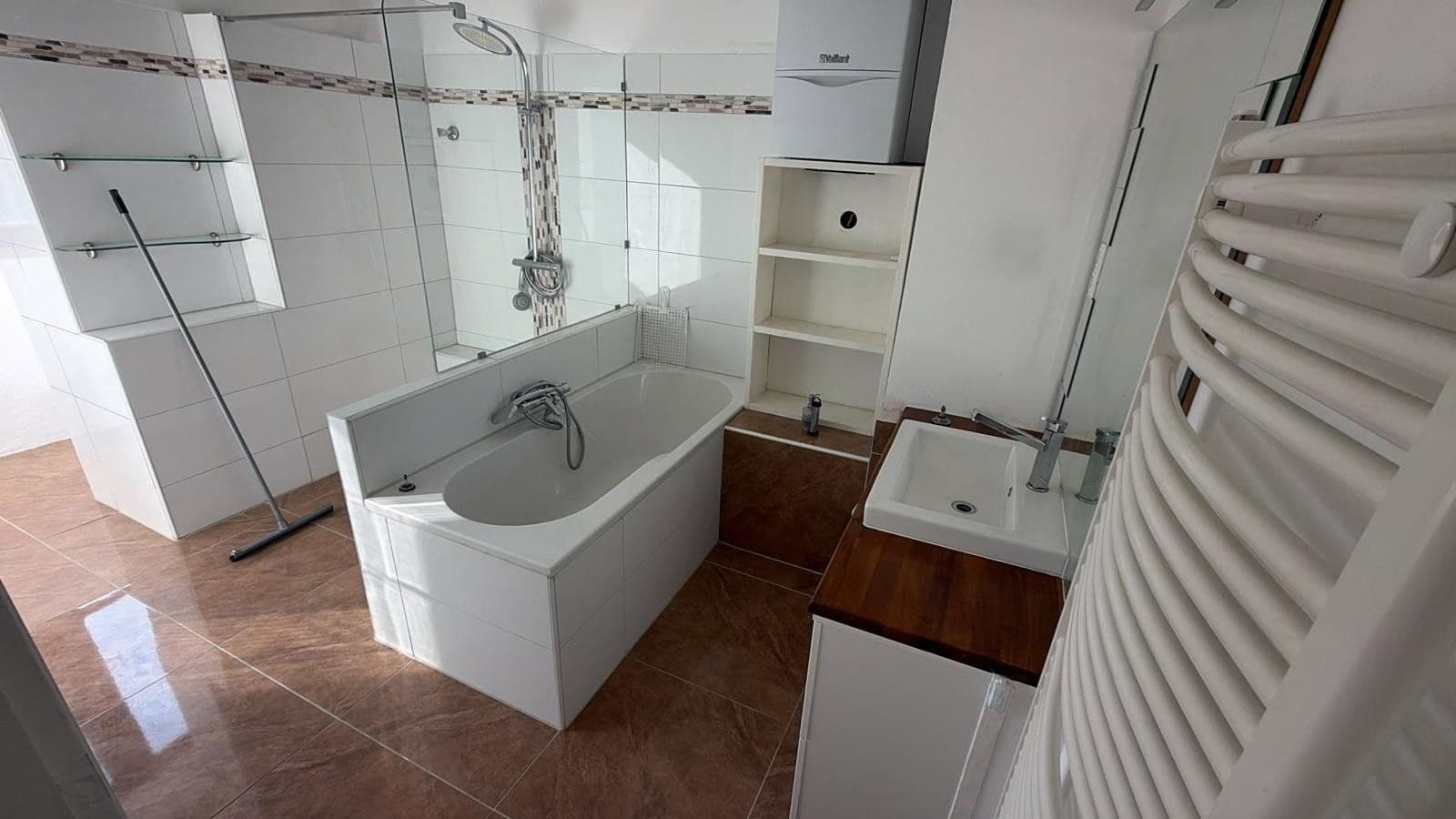 2 bedroom with open-plan kitchen flat to rent, 100 m², Geigerstraße 9, Pforzheim, Baden-Württemberg 2 bedroom with open-plan kitchen flat to rent, 100 m², Geigerstraße 9, Pforzheim, Baden-Württemberg