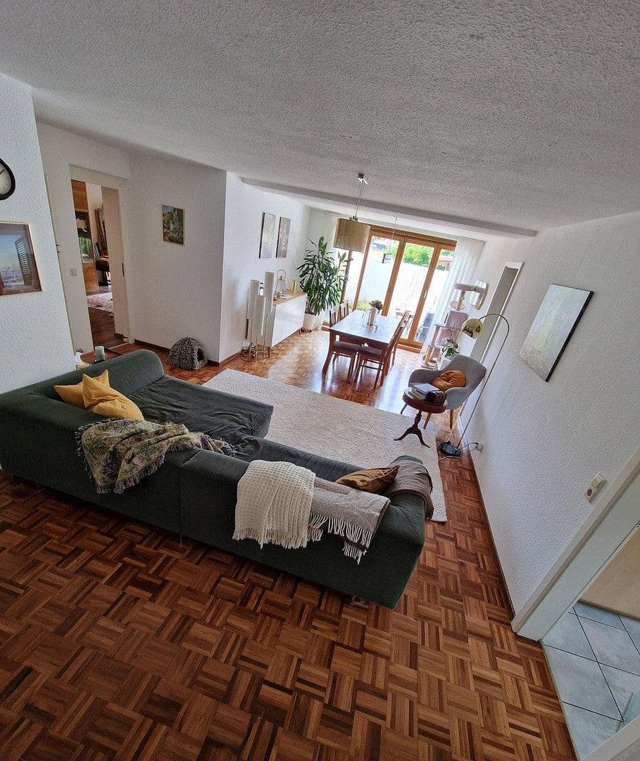 2 bedroom with open-plan kitchen flat to rent, 98 m², Hauptstrasse 90, Winnenden, Baden-Württemberg 2 bedroom with open-plan kitchen flat to rent, 98 m², Hauptstrasse 90, Winnenden, Baden-Württemberg