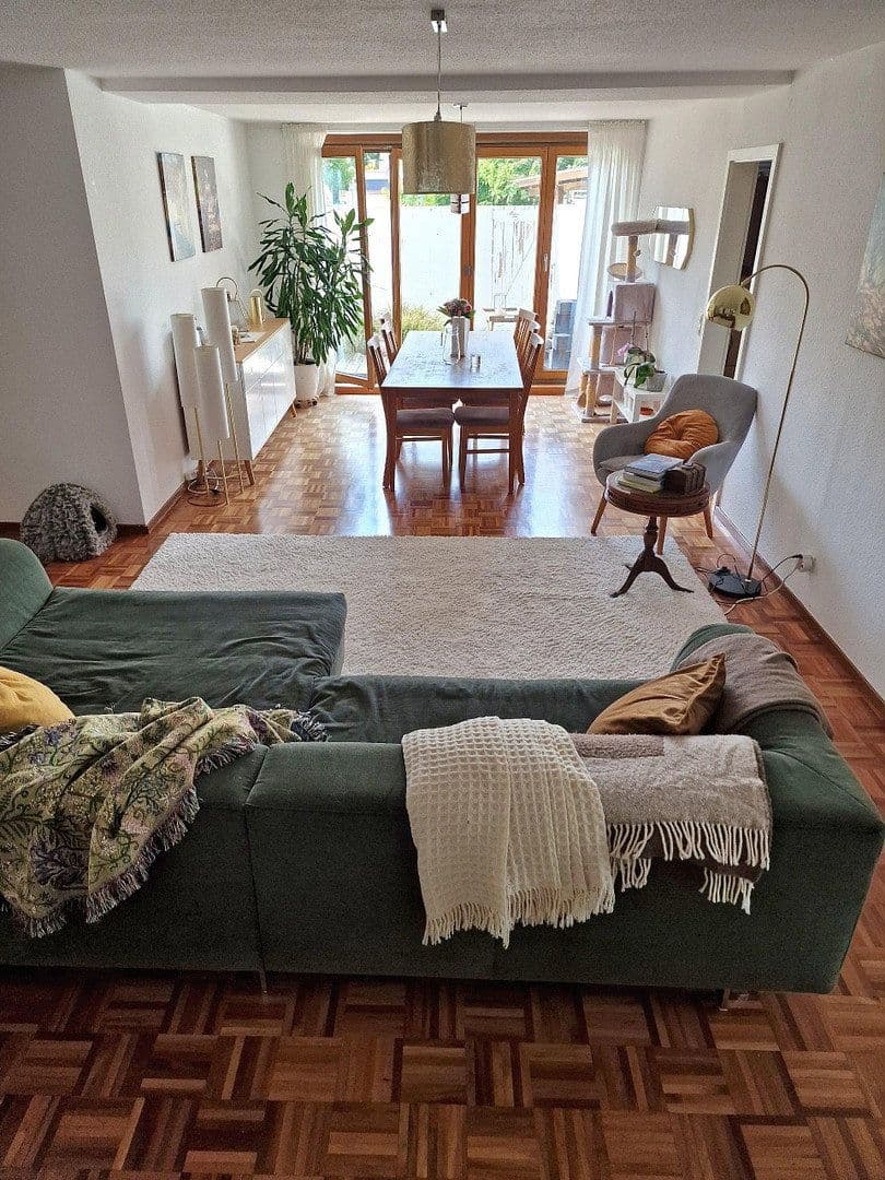 2 bedroom with open-plan kitchen flat to rent, 98 m², Hauptstrasse 90, Winnenden, Baden-Württemberg 2 bedroom with open-plan kitchen flat to rent, 98 m², Hauptstrasse 90, Winnenden, Baden-Württemberg