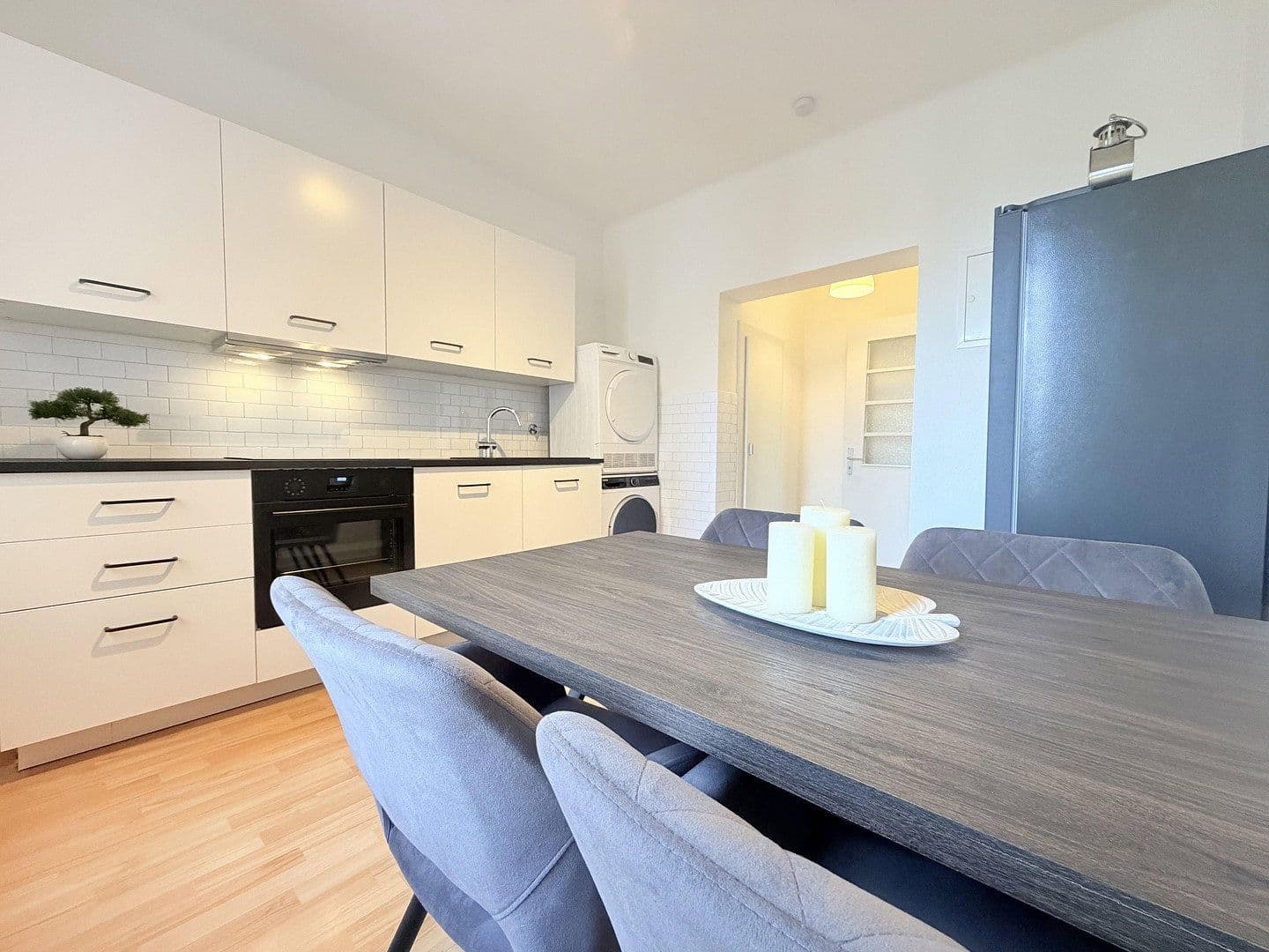 flat to rent, 95 m², Uerdinger Str., Düsseldorf, North Rhine-Westphalia flat to rent, 95 m², Uerdinger Str., Düsseldorf, North Rhine-Westphalia