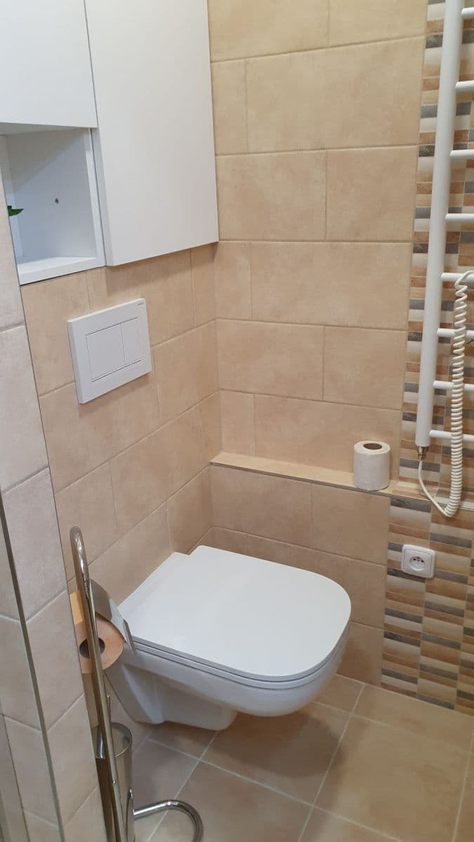 Studio flat to rent, 32 m², Jana Masaryka, Hradec Králové, Královéhradecký Region Studio flat to rent, 32 m², Jana Masaryka, Hradec Králové, Královéhradecký Region