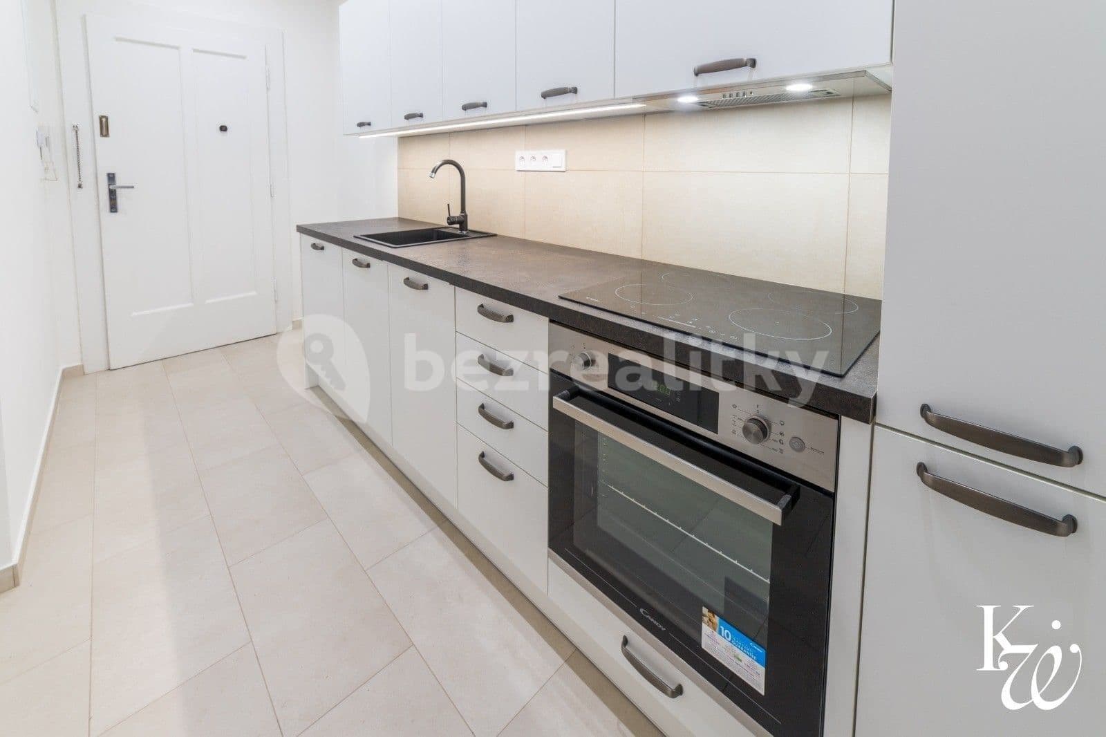 2 bedroom flat to rent, 47 m², U Družstev, Prague, Prague 2 bedroom flat to rent, 47 m², U Družstev, Prague, Prague