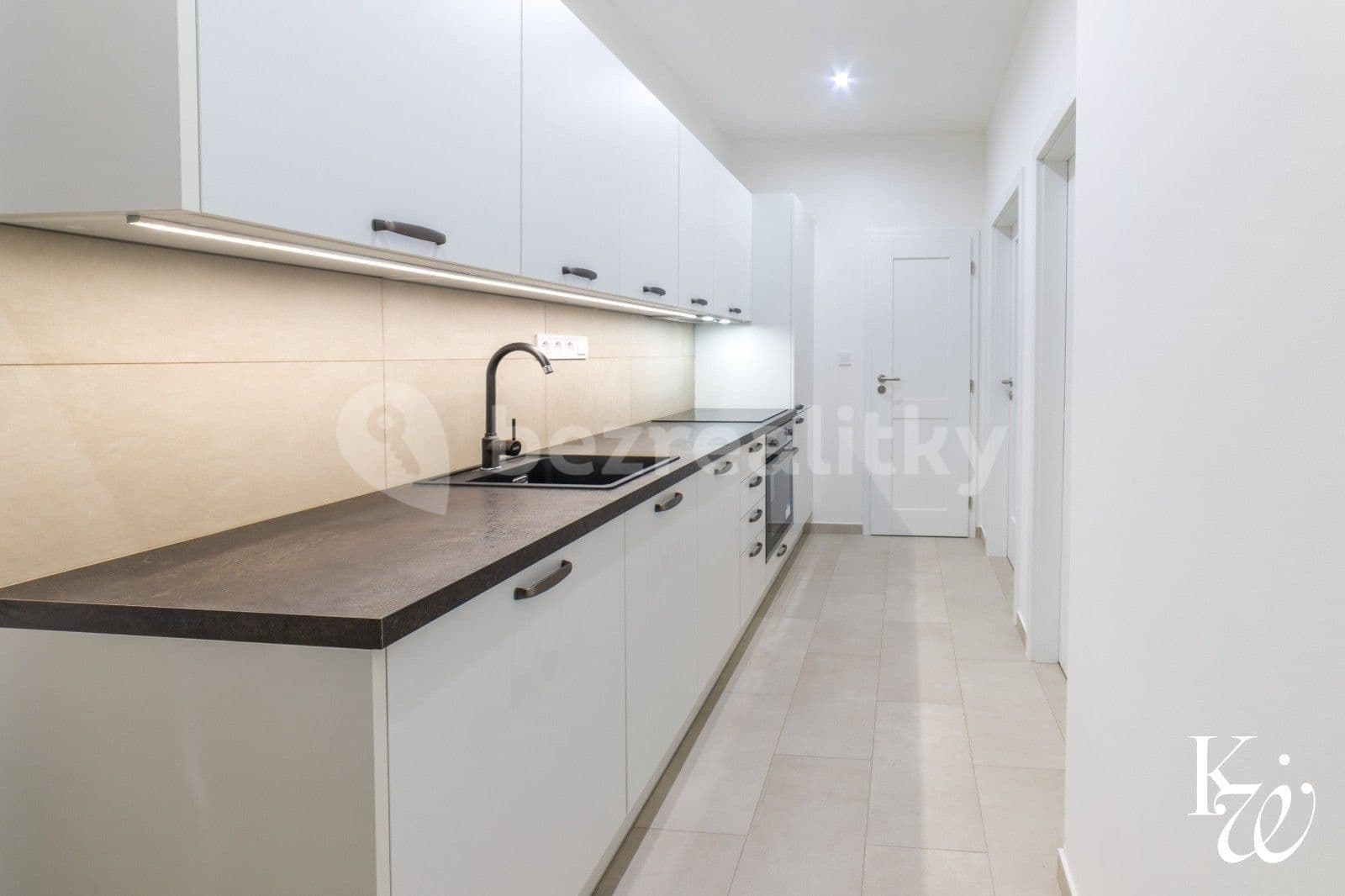 2 bedroom flat to rent, 47 m², U Družstev, Prague, Prague 2 bedroom flat to rent, 47 m², U Družstev, Prague, Prague