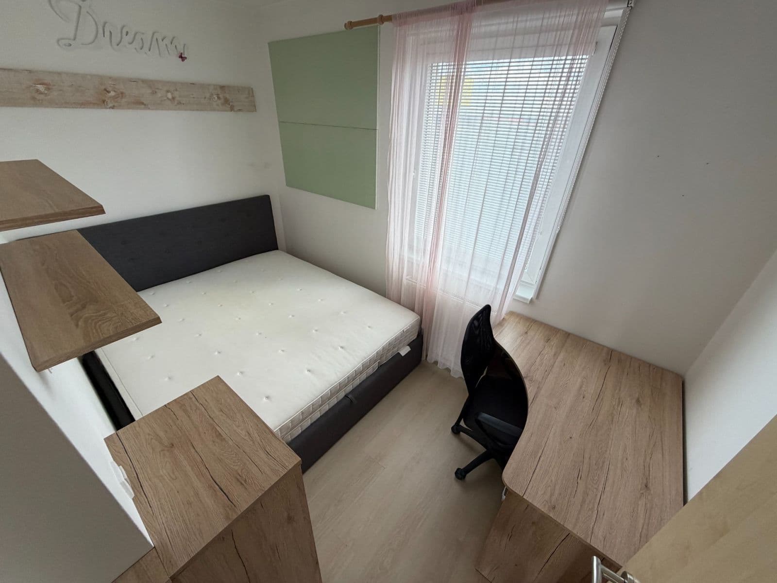 1 bedroom with open-plan kitchen flat to rent, 49 m², Hornoměcholupská, Prague, Prague 1 bedroom with open-plan kitchen flat to rent, 49 m², Hornoměcholupská, Prague, Prague