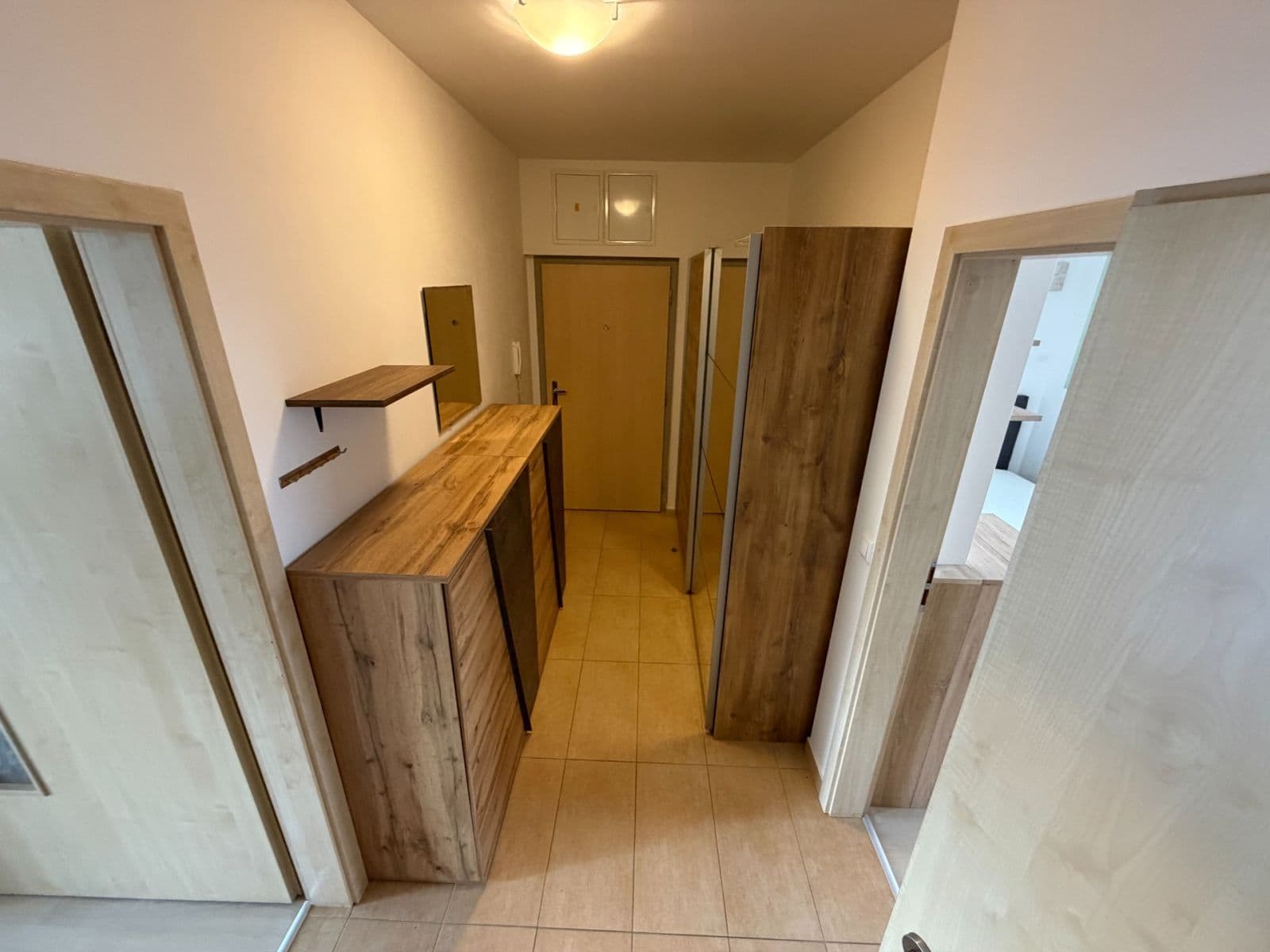 1 bedroom with open-plan kitchen flat to rent, 49 m², Hornoměcholupská, Prague, Prague 1 bedroom with open-plan kitchen flat to rent, 49 m², Hornoměcholupská, Prague, Prague