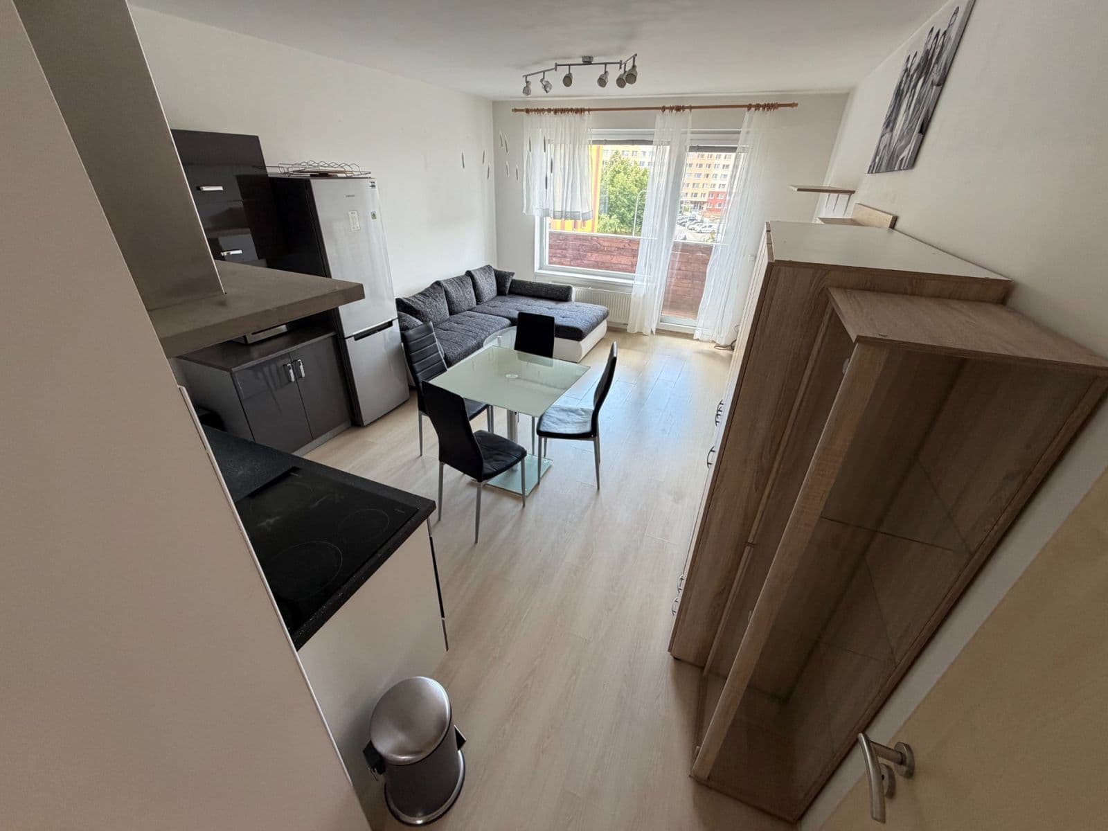 1 bedroom with open-plan kitchen flat to rent, 49 m², Hornoměcholupská, Prague, Prague 1 bedroom with open-plan kitchen flat to rent, 49 m², Hornoměcholupská, Prague, Prague