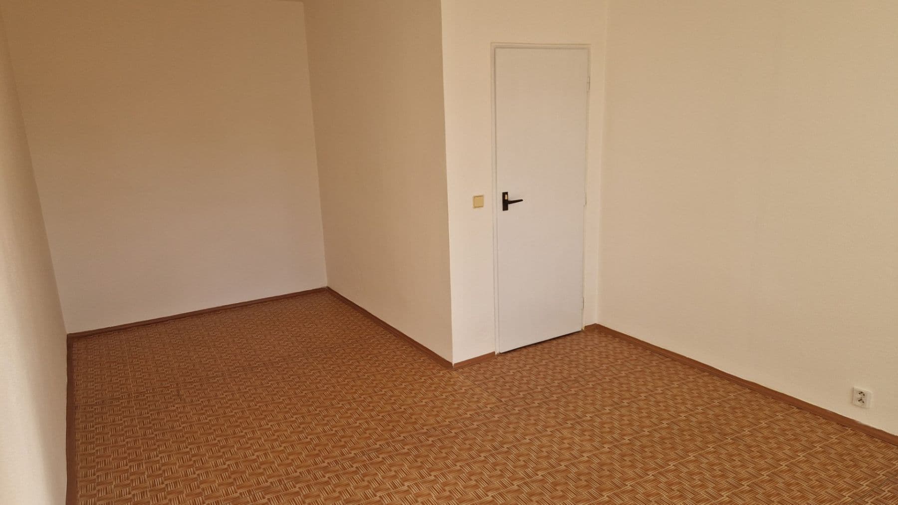 1 bedroom with open-plan kitchen flat to rent, 45 m², Velkopavlovická, Brno, Jihomoravský Region 1 bedroom with open-plan kitchen flat to rent, 45 m², Velkopavlovická, Brno, Jihomoravský Region