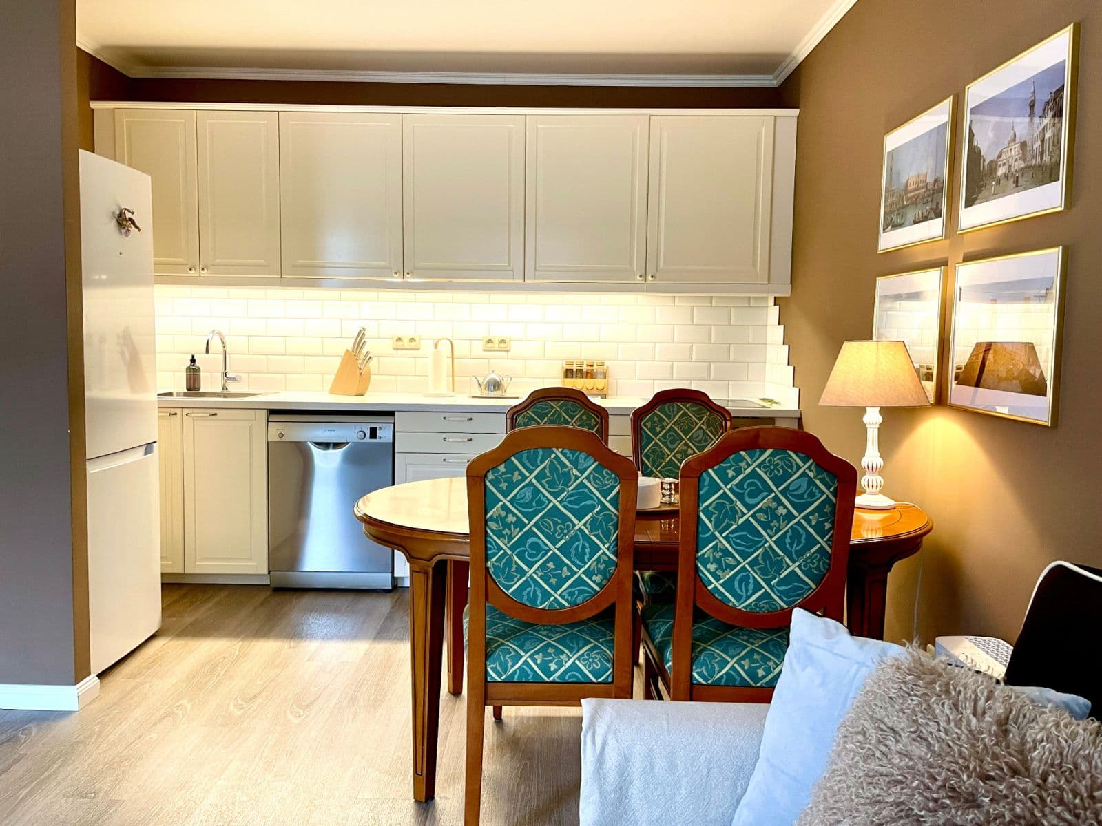 3 bedroom with open-plan kitchen flat for sale, 96 m², Zbrojnická, Karlovy Vary, Karlovarský Region 3 bedroom with open-plan kitchen flat for sale, 96 m², Zbrojnická, Karlovy Vary, Karlovarský Region