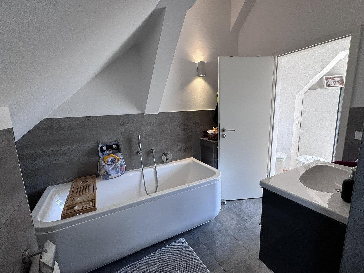 2 bedroom with open-plan kitchen flat for sale, 93 m², Stuttgart, Baden-Württemberg 2 bedroom with open-plan kitchen flat for sale, 93 m², Stuttgart, Baden-Württemberg