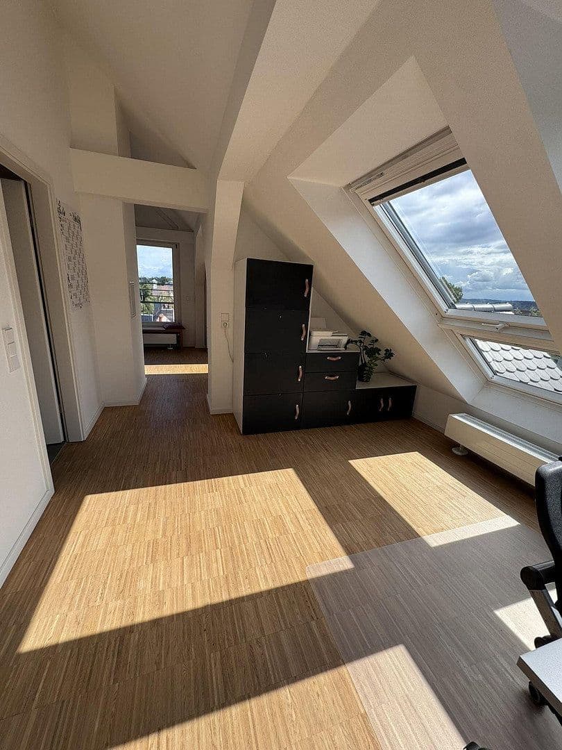 2 bedroom with open-plan kitchen flat for sale, 93 m², Stuttgart, Baden-Württemberg 2 bedroom with open-plan kitchen flat for sale, 93 m², Stuttgart, Baden-Württemberg