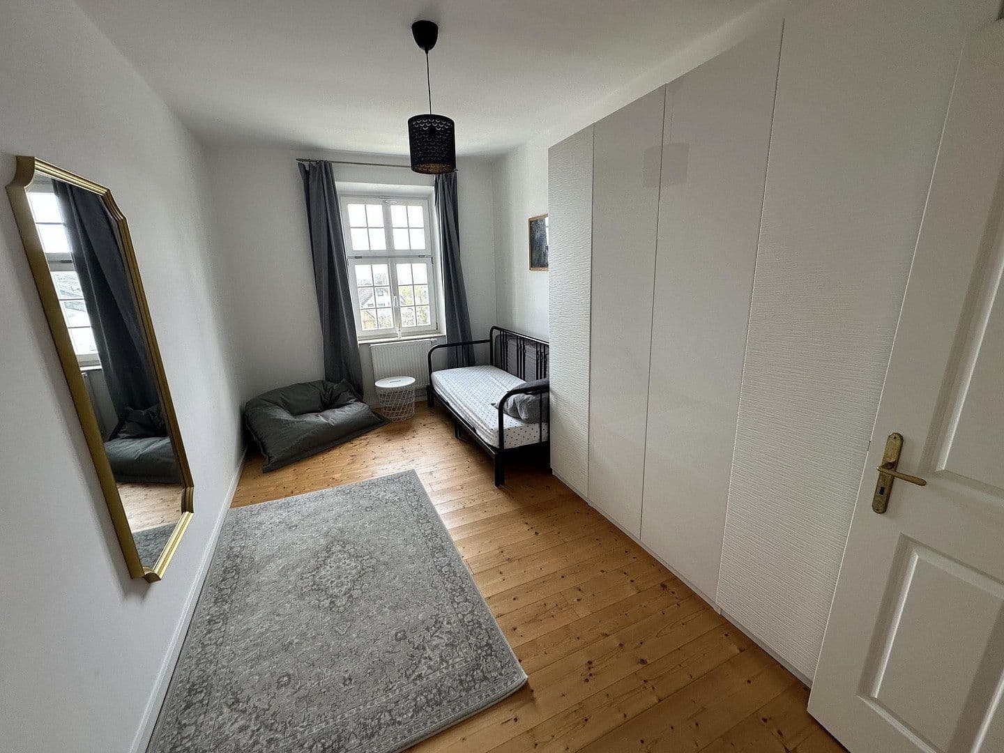 2 bedroom with open-plan kitchen flat to rent, 150 m², Döncheweg 12, Kassel, Hesse 2 bedroom with open-plan kitchen flat to rent, 150 m², Döncheweg 12, Kassel, Hesse