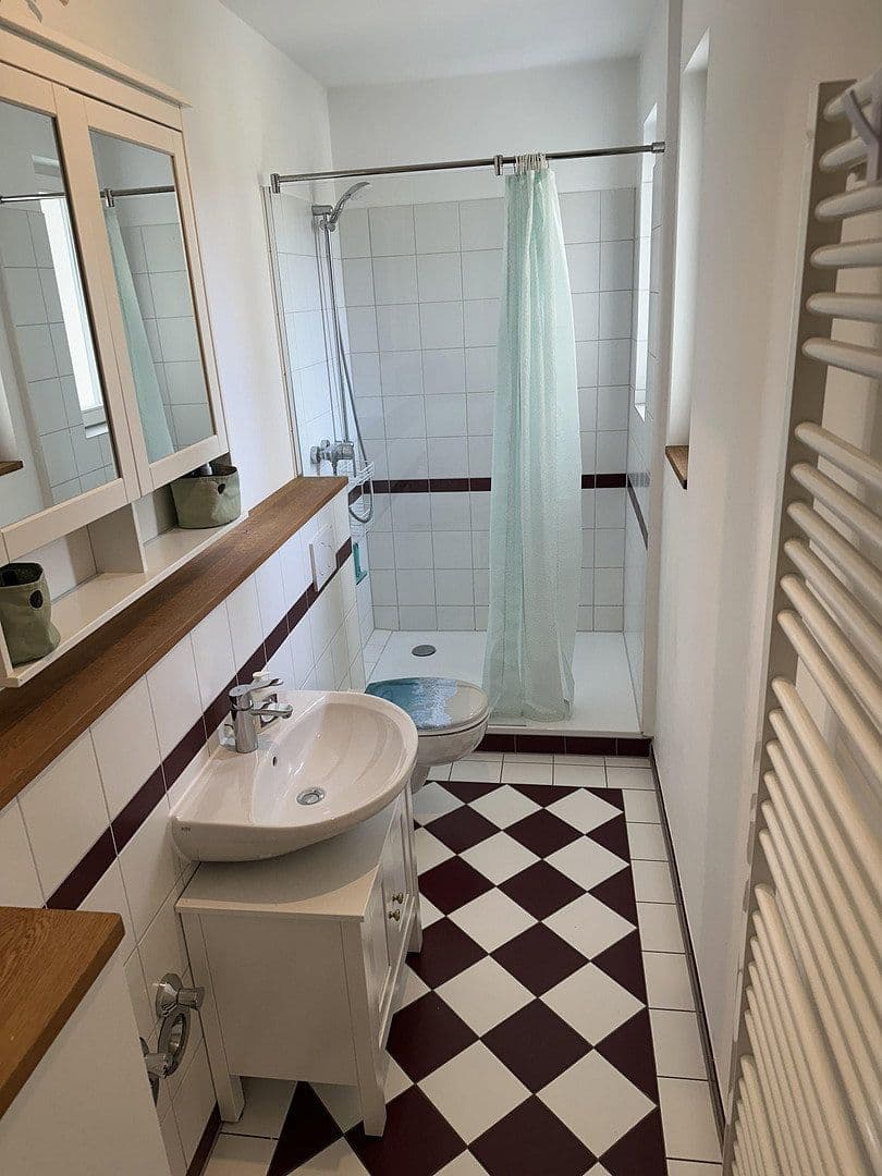 2 bedroom with open-plan kitchen flat to rent, 150 m², Döncheweg 12, Kassel, Hesse 2 bedroom with open-plan kitchen flat to rent, 150 m², Döncheweg 12, Kassel, Hesse