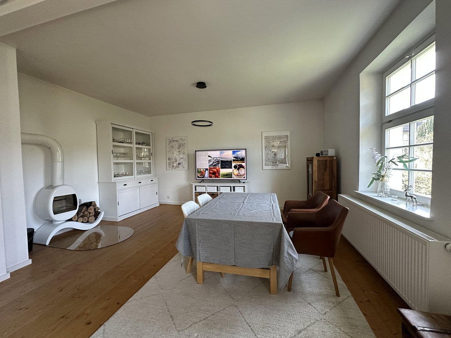 2 bedroom with open-plan kitchen flat to rent, 150 m², Döncheweg 12, Kassel, Hesse 2 bedroom with open-plan kitchen flat to rent, 150 m², Döncheweg 12, Kassel, Hesse