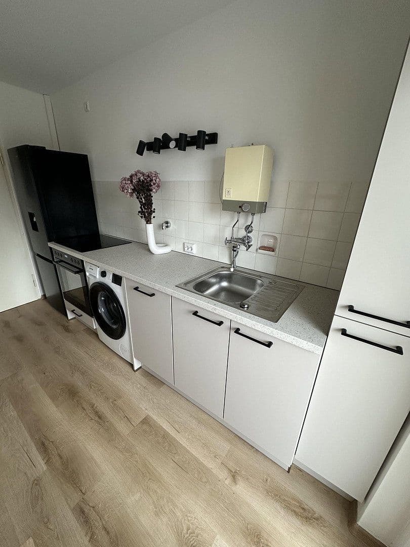 1 bedroom with open-plan kitchen flat to rent, 56 m², Alexanderstraße 54, Stuttgart, Baden-Württemberg 1 bedroom with open-plan kitchen flat to rent, 56 m², Alexanderstraße 54, Stuttgart, Baden-Württemberg