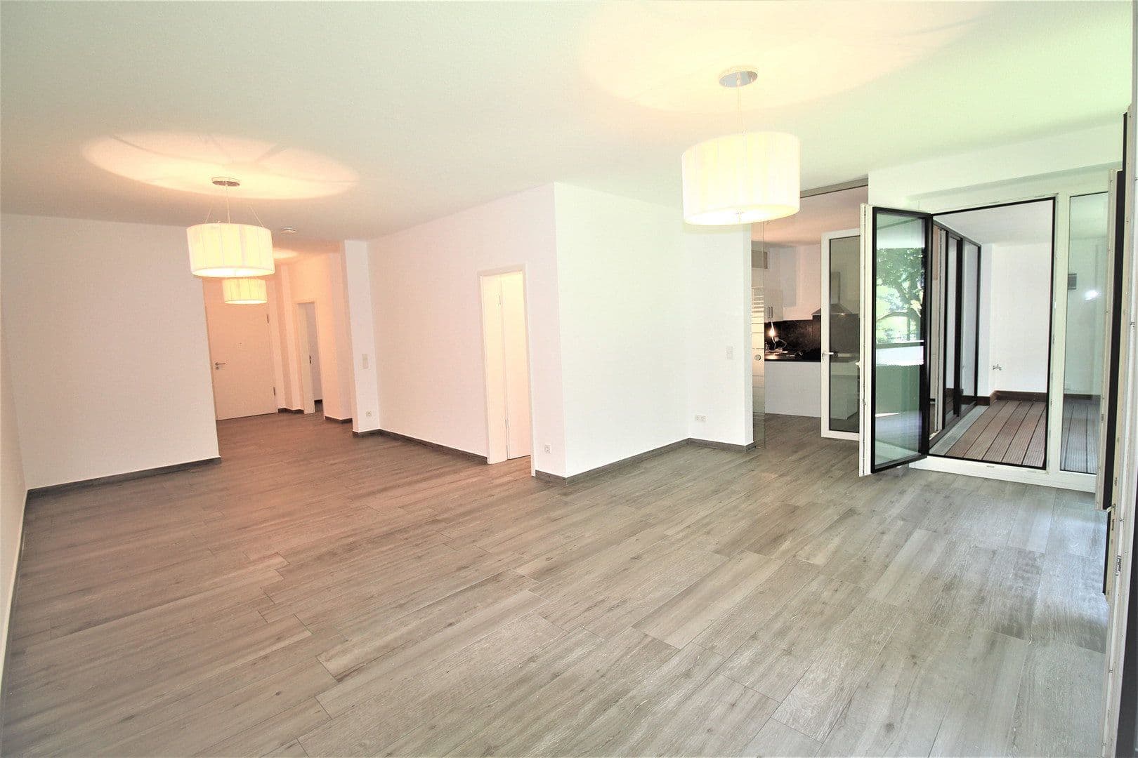 3 bedroom flat to rent, 128 m², Contrescarpe 95-97, Bremen, Bremen 3 bedroom flat to rent, 128 m², Contrescarpe 95-97, Bremen, Bremen