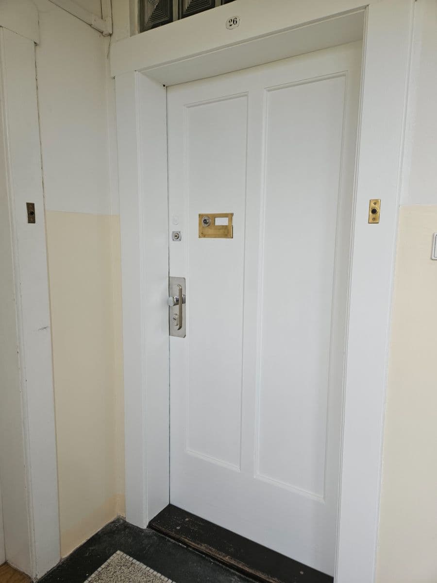 Studio flat to rent, 37 m², Prouzova, Prague, Prague Studio flat to rent, 37 m², Prouzova, Prague, Prague