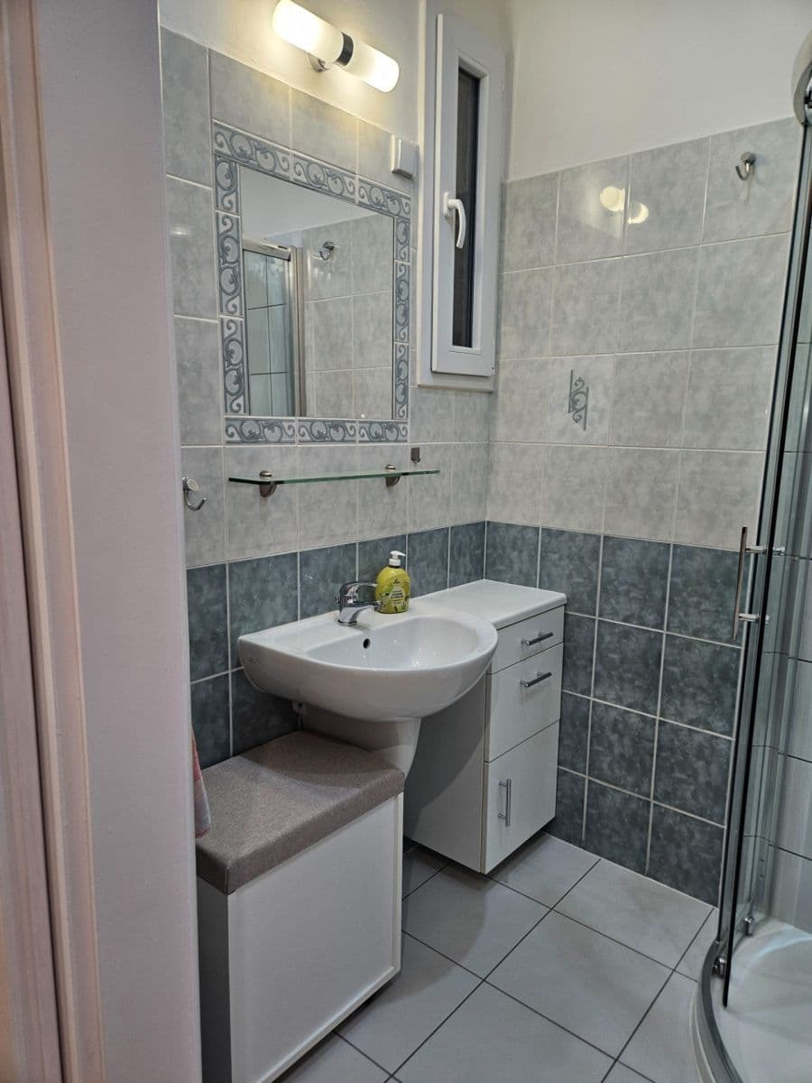 Studio flat to rent, 37 m², Prouzova, Prague, Prague Studio flat to rent, 37 m², Prouzova, Prague, Prague