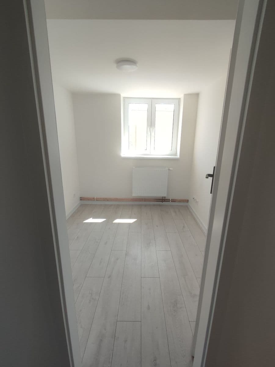 4 bedroom flat to rent, 80 m², Borový vrch, Liberec, Liberecký Region 4 bedroom flat to rent, 80 m², Borový vrch, Liberec, Liberecký Region