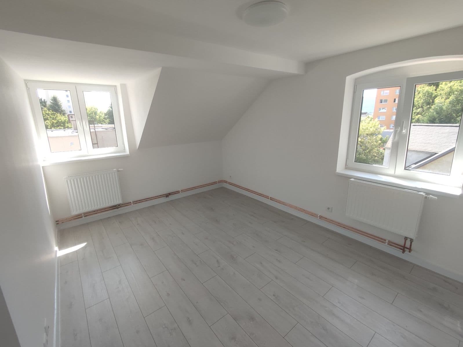 4 bedroom flat to rent, 80 m², Borový vrch, Liberec, Liberecký Region 4 bedroom flat to rent, 80 m², Borový vrch, Liberec, Liberecký Region