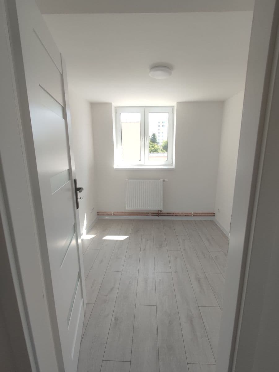 4 bedroom flat to rent, 80 m², Borový vrch, Liberec, Liberecký Region 4 bedroom flat to rent, 80 m², Borový vrch, Liberec, Liberecký Region