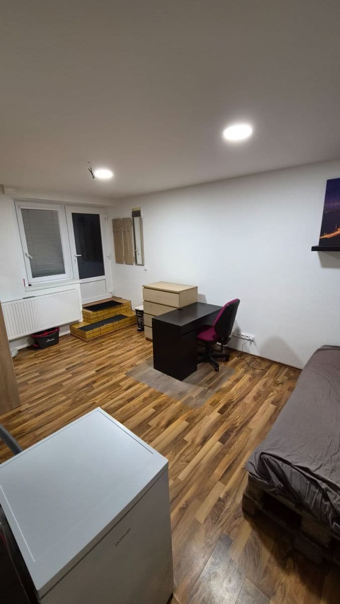 Studio flat to rent, 30 m², Votroubkova, Brno, Jihomoravský Region Studio flat to rent, 30 m², Votroubkova, Brno, Jihomoravský Region